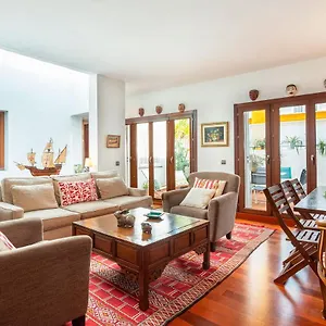 https://genteel-home-puerta-real-sevilla.es-andalucia.com
